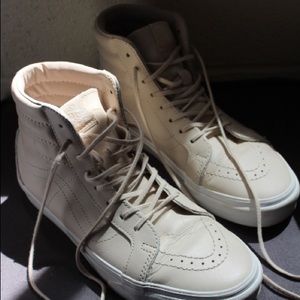 Light pink, leather, high top Vans